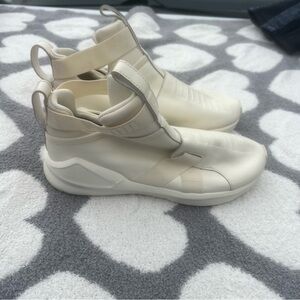 PUMA Fierce Strap Whisper White Shoe Pullon Hightop Size 7 Statement Sneakers